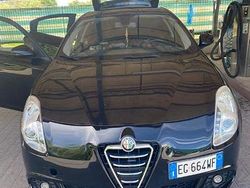 Nero Usata 2011 Alfa Romeo Giulietta Due volumi | 7000 € (Buon prezzo)