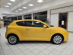 Giallo Usata 2012 Alfa Romeo MiTo Distinctive Due volumi | 6900 € (Cara)
