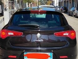 Nero Usata 2015 Alfa Romeo Giulietta Tre volumi | 7500 € (Buon prezzo)