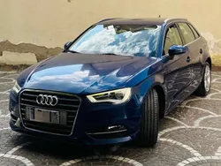 Blu/azzurro Usata 2014 Audi A3 Sportback g-tron Attraction Tre volumi | 11.000 € (Buon prezzo)