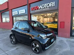 Nero Usata 2022 Smart ForTwo Electric Drive Passion Cabrio | 17.000 € (Buon prezzo)