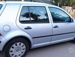 Grigio Usata 2001 VW Golf IV Due volumi | 4500 €