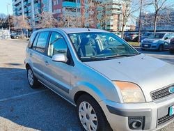 Grigio Usata 2007 Ford Fusion Due volumi | 3150 € (Cara)