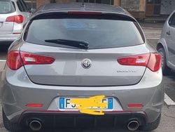 Argento Usata 2017 Alfa Romeo Giulietta Veloce Due volumi | 24.000 € (Cara)