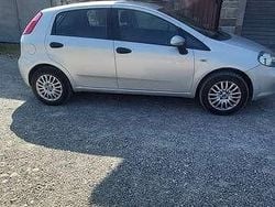 Usata 2015 Fiat Grande Punto Due volumi | 4000 € (Ottimo prezzo)