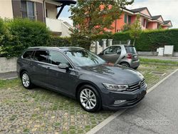 Grigio Usata 2021 VW Passat Business Station wagon | 18.900 € (Ottimo prezzo)