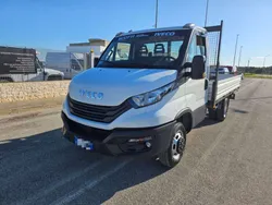 Bianco Usata 2023 Iveco Daily | 33.900 € (Buon prezzo)