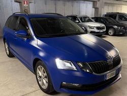 Blu/azzurro Usata 2018 Skoda Octavia Executive Station wagon | 9400 € (Ottimo prezzo)