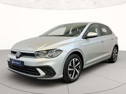 Reflex silver metallizzato Usata 2022 VW Polo Life Tre volumi | 16.900 € (Buon prezzo)