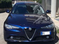 Blu/azzurro Usata 2017 Alfa Romeo Giulia Business Tre volumi | 14.500 € (Ottimo prezzo)