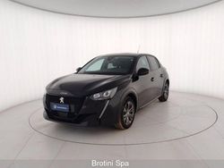 Nero metallizzato Usata 2023 Peugeot e-208 Allure Due volumi | 15.600 € (Super prezzo)