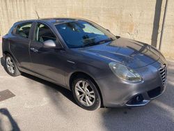 Grigio Usata 2012 Alfa Romeo Giulietta Distinctive Due volumi | 2000 € (Super prezzo)
