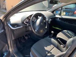 Grigio Usata 2010 Peugeot 207 Due volumi | 4500 € (Buon prezzo)
