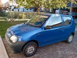 Blu Usata 2004 Fiat 600 Due volumi | 950 € (Super prezzo)