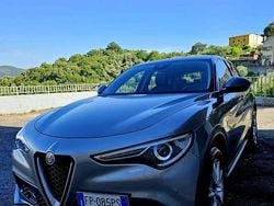 Grigio Usata 2018 Alfa Romeo Stelvio Executive SUV | 23.000 € (Cara)