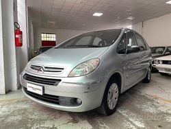 Grigio Usata 2006 Citroën Xsara Picasso Elegance Monovolume | 1999 € (Buon prezzo)