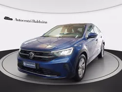 Blu navarra met Usata 2022 VW Taigo Life SUV | 18.700 € (Buon prezzo)