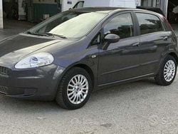 Gray Usata 2011 Fiat Grande Punto Due volumi | 3800 € (Buon prezzo)