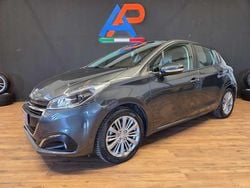 Grigio Usata 2016 Peugeot 208 Active Due volumi | 6490 € (Buon prezzo)