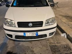 Bianco Usata 2005 Fiat Punto Due volumi | 2000 € (Molto cara)