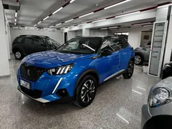 Blu/azzurro Usata 2020 Peugeot 2008 GT-line SUV | 21.400 € (Molto cara)
