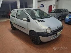 Grigio Usata 2005 Renault Twingo Due volumi | 2300 € (Buon prezzo)