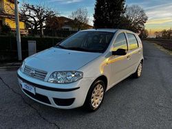 Bianco Usata 2011 Fiat Punto Active Tre volumi | 4950 € (Buon prezzo)