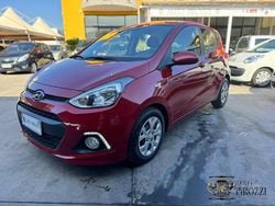 Rosso Usata 2017 Hyundai i10 Due volumi | 8000 € (Buon prezzo)