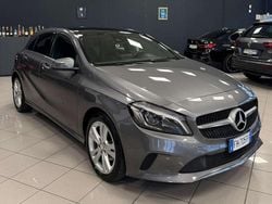 Grigio Usata 2017 Mercedes A180 Tre volumi | 14.000 € (Buon prezzo)