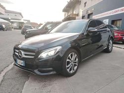 Nero Usata 2015 Mercedes C200 Tre volumi | 13.900 € (Cara)