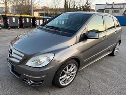 Grigio Usata 2009 Mercedes B180 Chrome Monovolume | 2950 € (Buon prezzo)