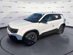 Bianco Nuova 2025 Jeep Avenger Altitude SUV | 24.000 € (Buon prezzo)
