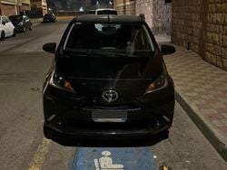 Nero Usata 2017 Toyota Aygo Due volumi | 7000 € (Buon prezzo)