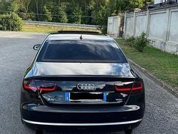 Usata 2012 Audi A8L Tre volumi | 19.500 €