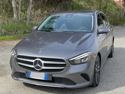 Grigio Usata 2023 Mercedes B180 Monovolume | 28.500 € (Cara)