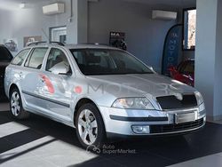 Argento Usata 2008 Skoda Octavia Elegance Station wagon | 2500 € (Buon prezzo)