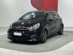 Nero Usata 2015 Kia Rio Tre volumi | 8500 € (Buon prezzo)
