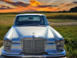 Argento Usata 1967 Mercedes 250 SE Tre volumi | 15.400 €