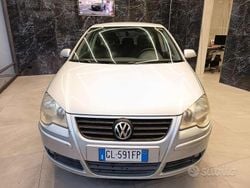 Grigio Usata 2008 VW Polo United Tre volumi | 2499 € (Buon prezzo)