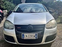 Usata 2004 VW Golf IV Comfortline Tre volumi | 2000 € (Buon prezzo)