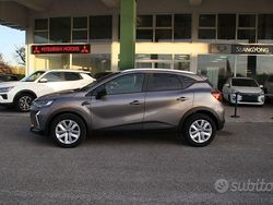 Grigio Nuova 2025 Mitsubishi ASX Invite SUV | 25.800 € (Cara)