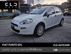 Bianco Usata 2015 Fiat Punto Tre volumi | 5999 € (Buon prezzo)