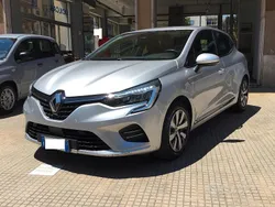 Usata 2021 Renault Clio V Zen Tre volumi | 12.200 € (Super prezzo)