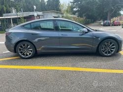 Grigio Usata 2020 Tesla Model 3 Long Range AWD Tre volumi | 22.500 € (Buon prezzo)