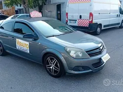 Grigio Usata 2005 Opel Astra GTC Enjoy Tre volumi | 1800 € (Buon prezzo)