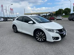Bianco Usata 2016 Honda Civic Elegance Tre volumi | 13.400 €