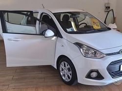 Bianco Usata 2015 Hyundai i10 Due volumi | 6800 € (Cara)