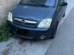 Usata 2006 Opel Meriva Monovolume | 850 € (Super prezzo)
