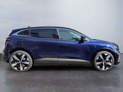 Blu/azzurro Nuova 2025 Renault Mégane Komfort SUV | 33.945 € (Buon prezzo)