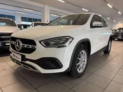 Bianco Usata 2021 Mercedes GLA200 Executive SUV | 30.900 € (Ottimo prezzo)